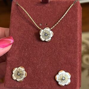 Reed and Barton Damascene Flower Pendant Necklace and Stud Earring Set